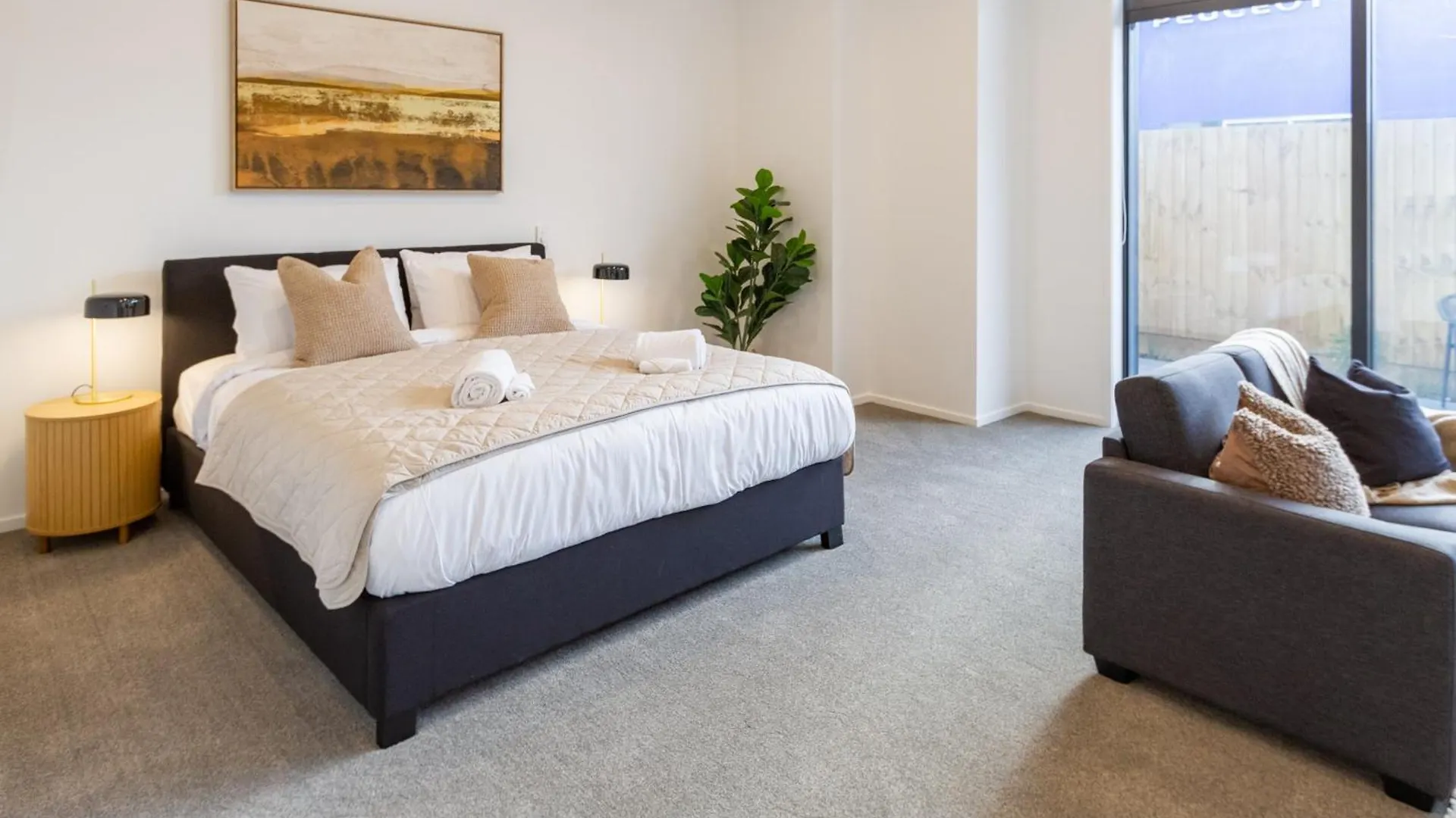 Apartment Single Level Studio, Cbd Escape: King Bed Christchurch
